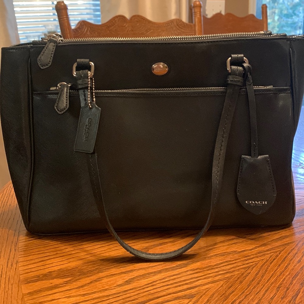 Coach Tote Bag - Picture 2 of 9